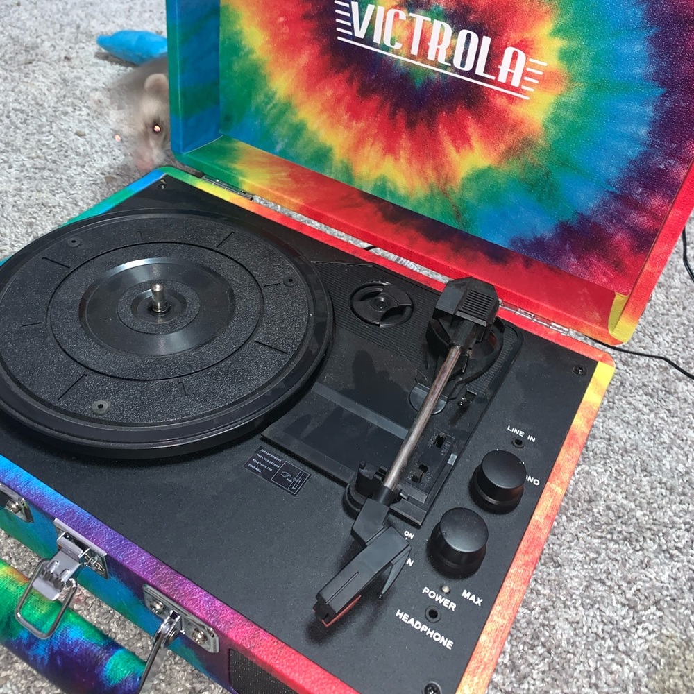 Record player - Picture 2 of 4